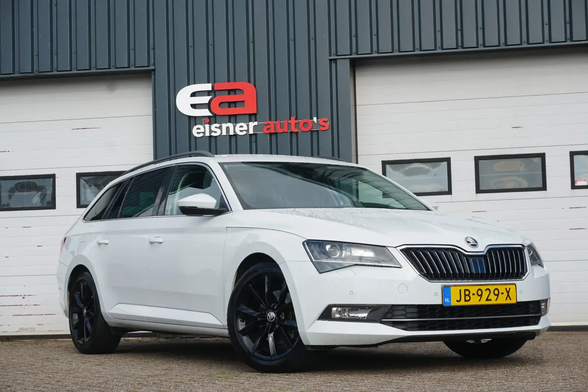 Škoda Superb Combi 1.4 TSI ACT Ambition Business: foto 2
