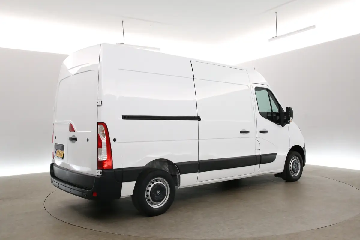 Opel Movano 2.3 Turbo L2H2: foto 28
