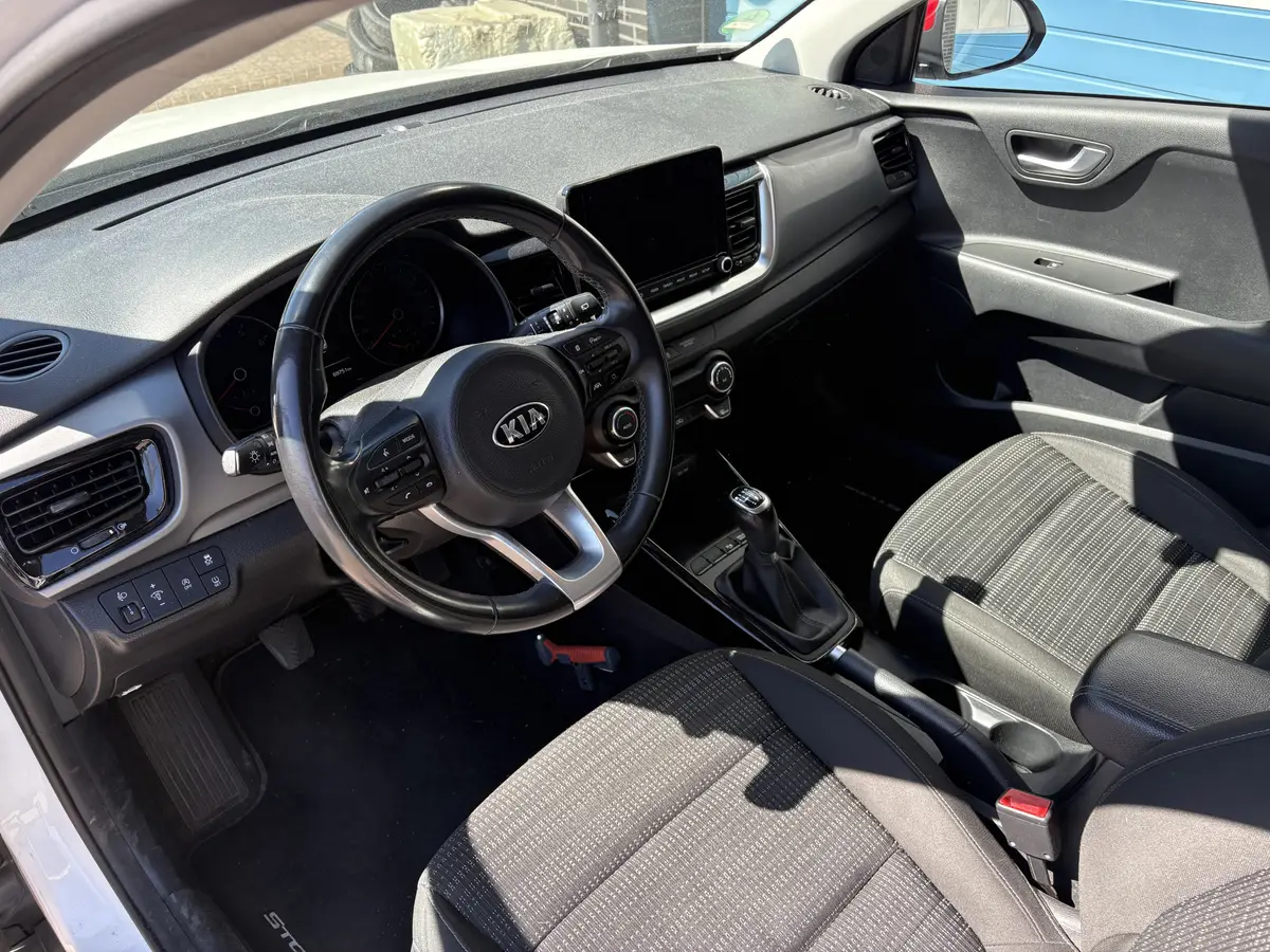 Kia Stonic 1.0 T-GDi MHEV DynamicLine, climate/cruise/navi/trekhaak: foto 2
