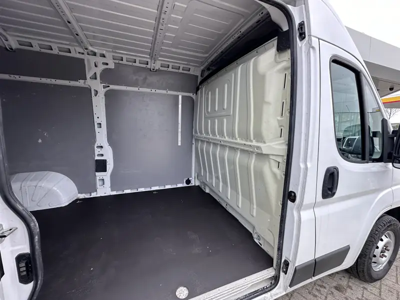 Opel Movano 2.2D 140 Zwaar L2H2 Edition 2021 leasen bij DreamLease: foto 2