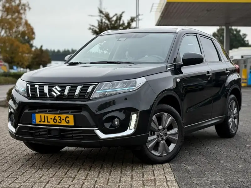 Suzuki Vitara 1.4 SELECT SMART HYBRID CARPLAY CAMERA ADD.CRUISE NAVI 2025 leasen bij DreamLease: foto 1