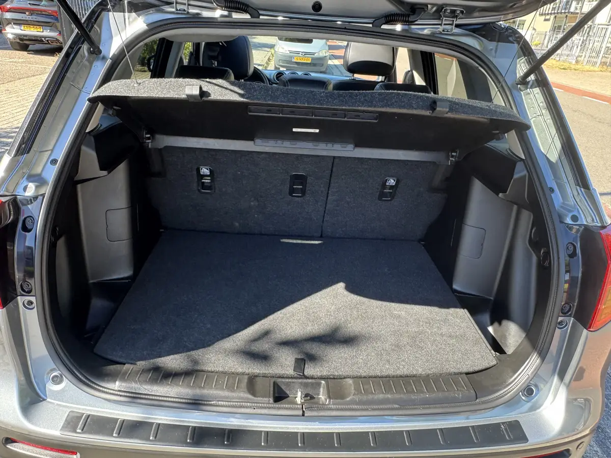 Suzuki Vitara 1.6 High Executive // SCHUIF-KANTELDAK // ADAPT. CRUISE // KEYLESS // CAMERA+SENSOREN // STOELVERWARMING //: foto 34
