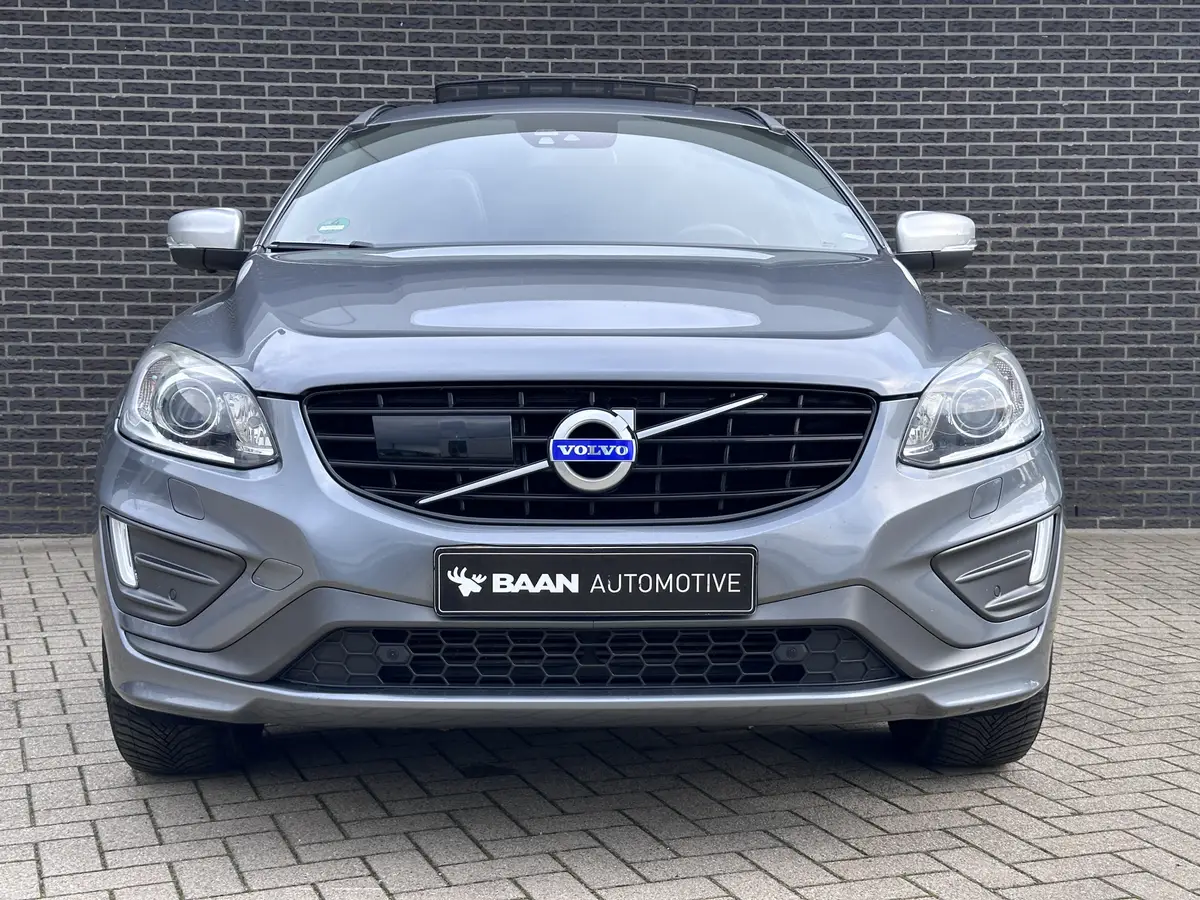 Volvo XC60 2.4 D4 R-Design: foto 47