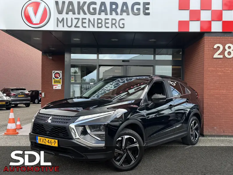 Mitsubishi Eclipse Cross 2.4 PHEV Intense // KEYLESS // CAMERA // CRUISE // APPLE-ANDROID AUTO // STOELVERWARMING // 2022 leasen bij DreamLease: foto 1