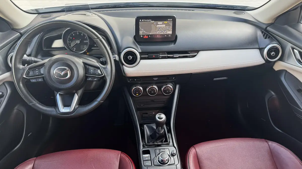 Mazda CX-3 2.0 SkyActiv-G 121 Signature Adaptive cruise Climate control Head-up display 360 camera BOSE Apple Carplay Android Auto: foto 2