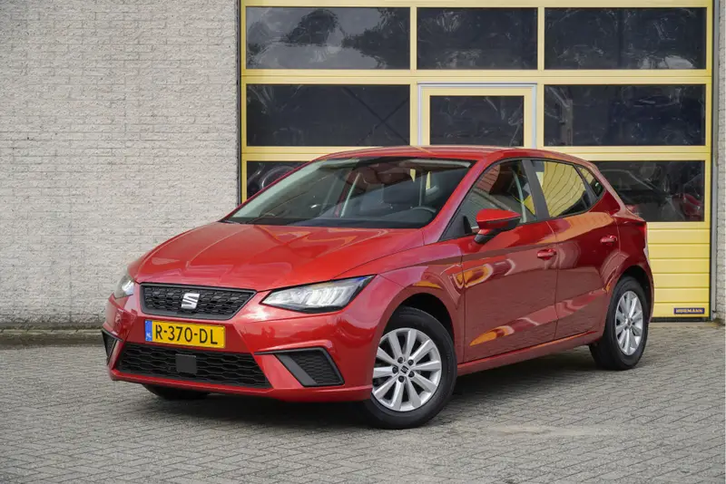 SEAT Ibiza 1.0 TSI 5drs Style BJ2022 Lmv 15" | Led | Pdc | App-Connect | Climate control | Cruise control | Getint glas 2022 leasen bij DreamLease: foto 1