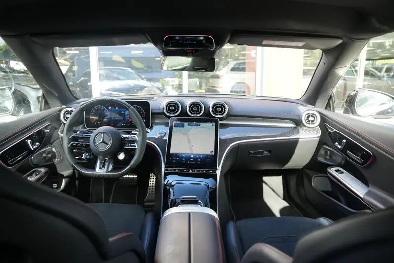 Mercedes-Benz CLE Cabriolet AMG 53 4MATIC+ 2025 leasen bij DreamLease: foto 2
