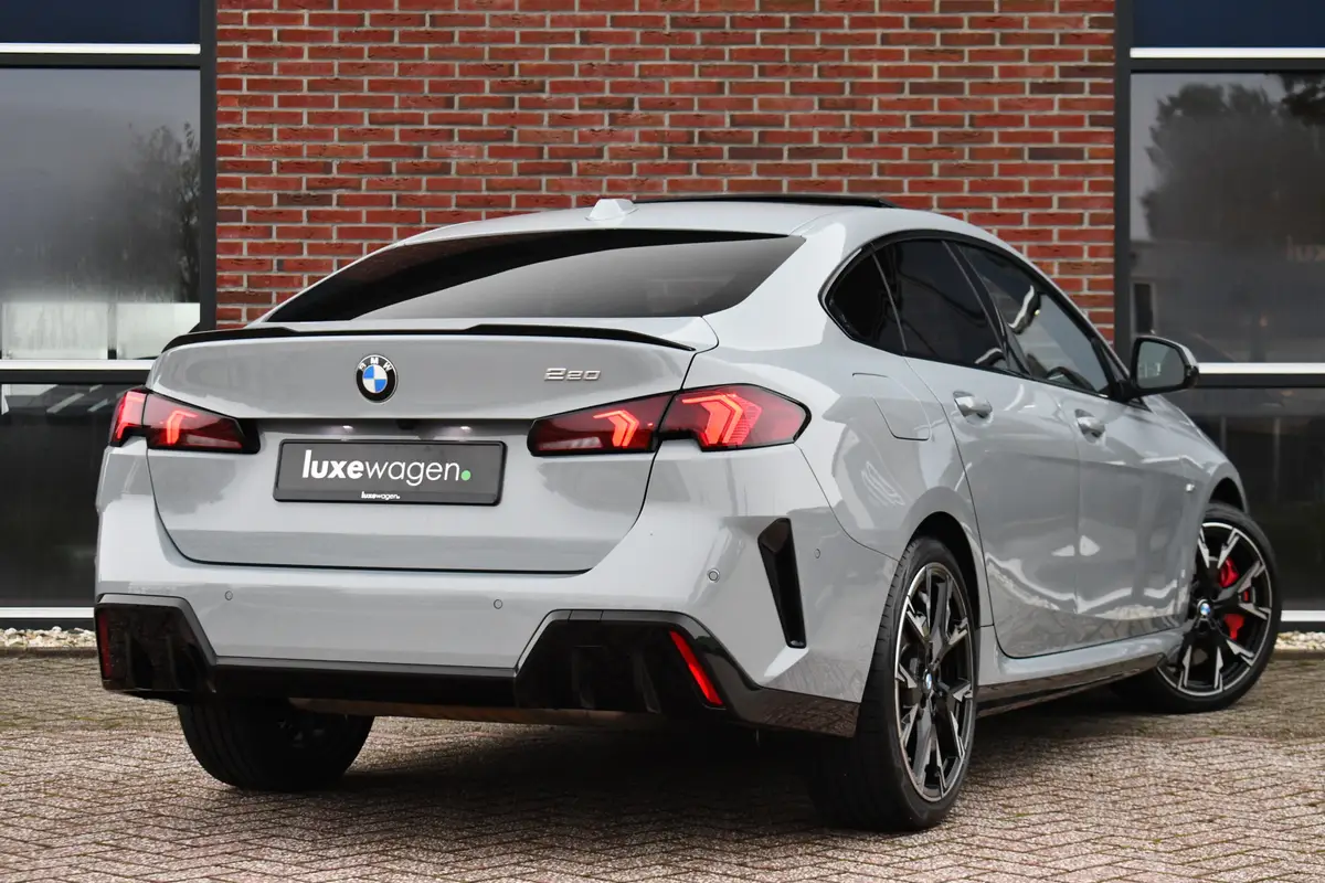 BMW 2 Serie Gran Coupé 220 M-Sport: foto 2