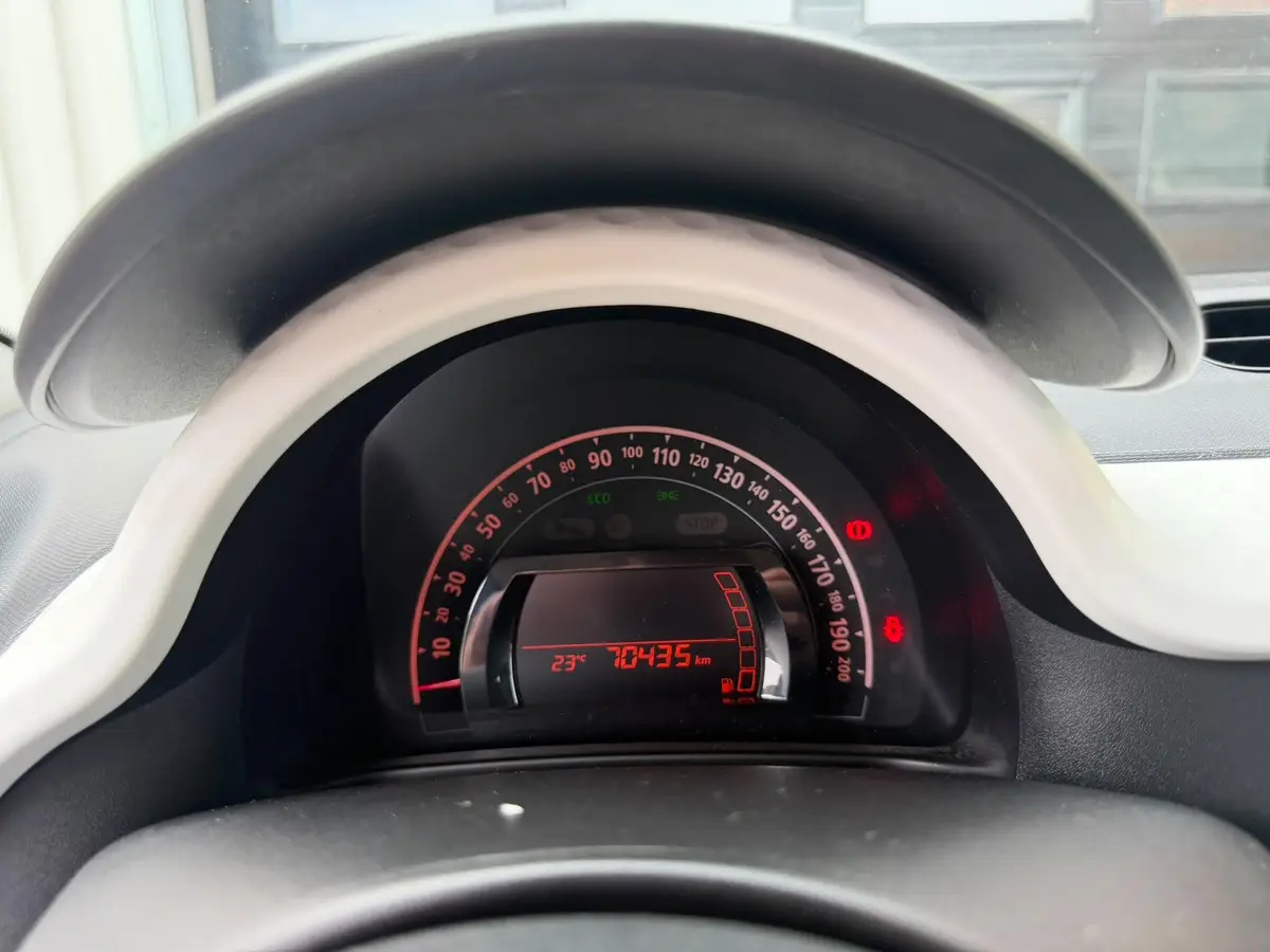 Renault Twingo 1.0 SCe Collection: foto 38