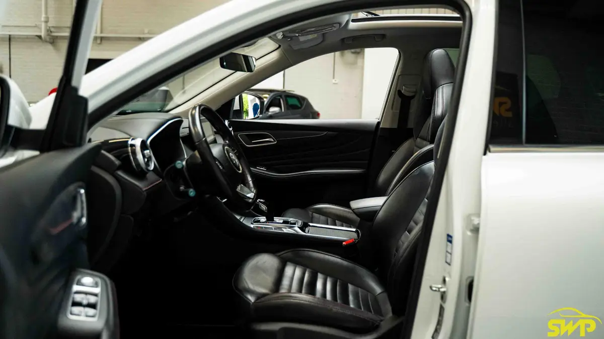 MG EHS 1.5 TGDI Luxury: foto 2