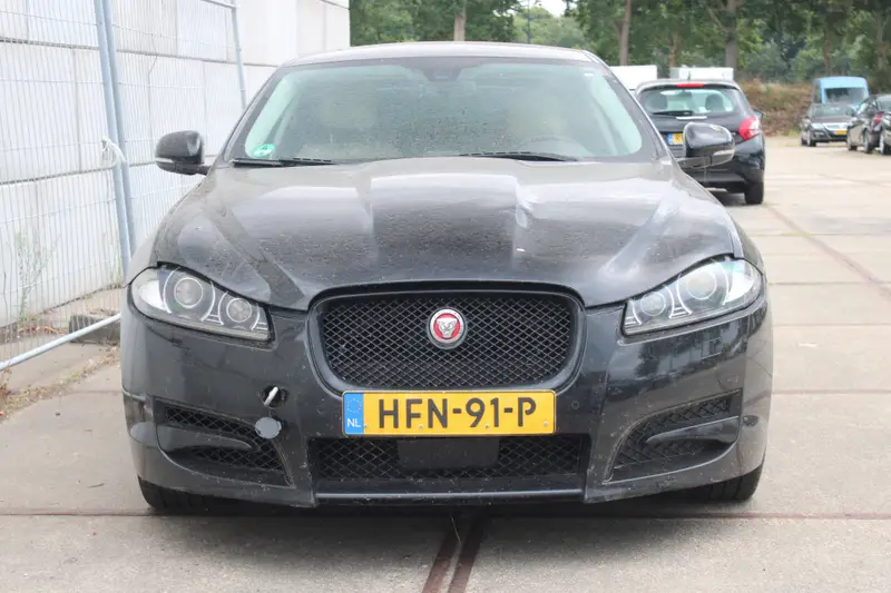 Jaguar XF 3.0 V6 AWD Premium Business Edition 2013 leasen bij DreamLease: foto 2