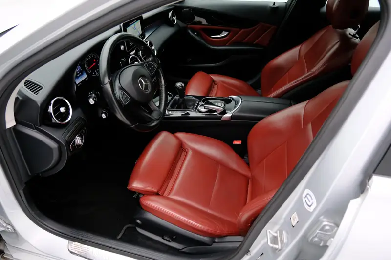 Mercedes-Benz C-Klasse 180 Lease Edition Leder|LMV|PDC|Sportstoelen 2015 leasen bij DreamLease: foto 2