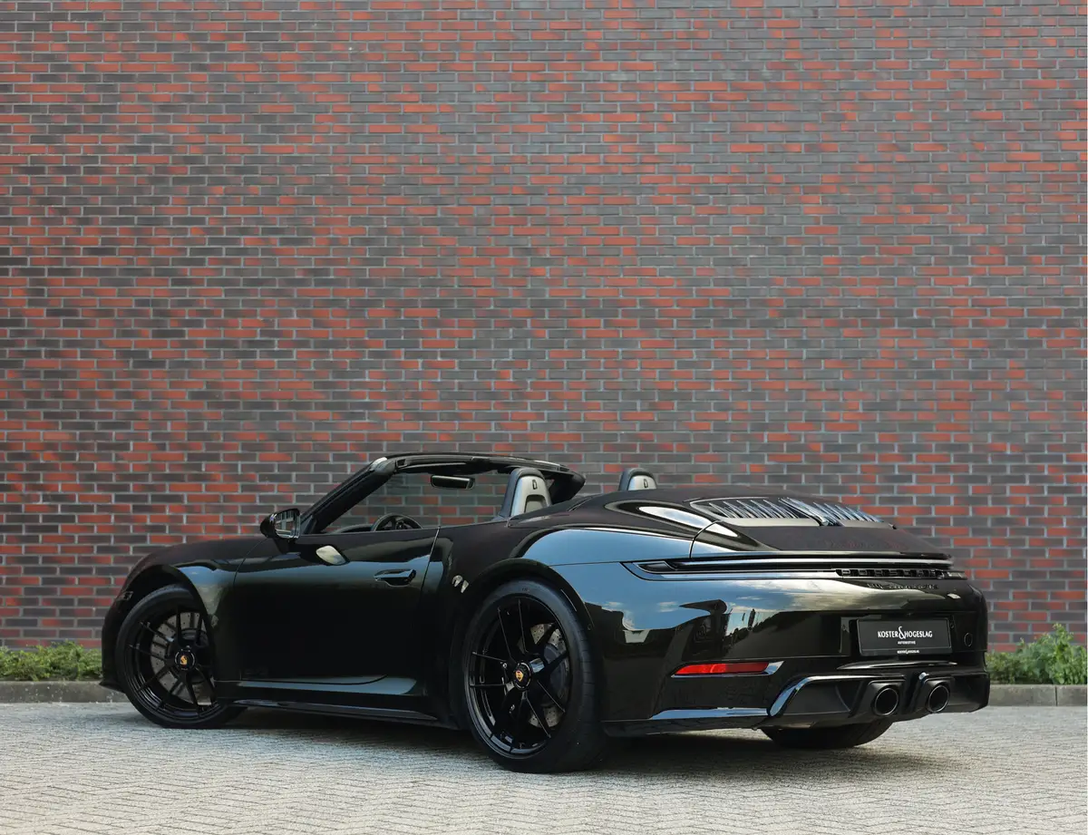 Porsche 911 Cabrio 3.6 T-Hybrid Carrera 4 GTS: foto 2
