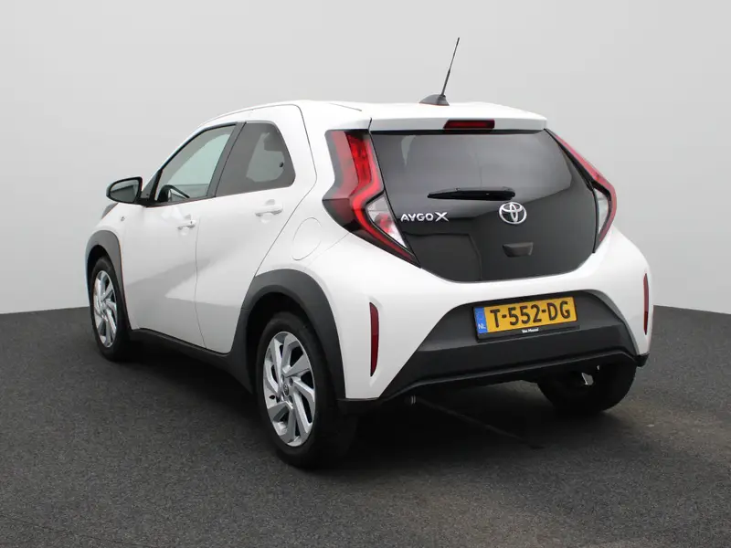 Toyota Aygo X 1.0 VVT-i MT first 2023 leasen bij DreamLease: foto 2
