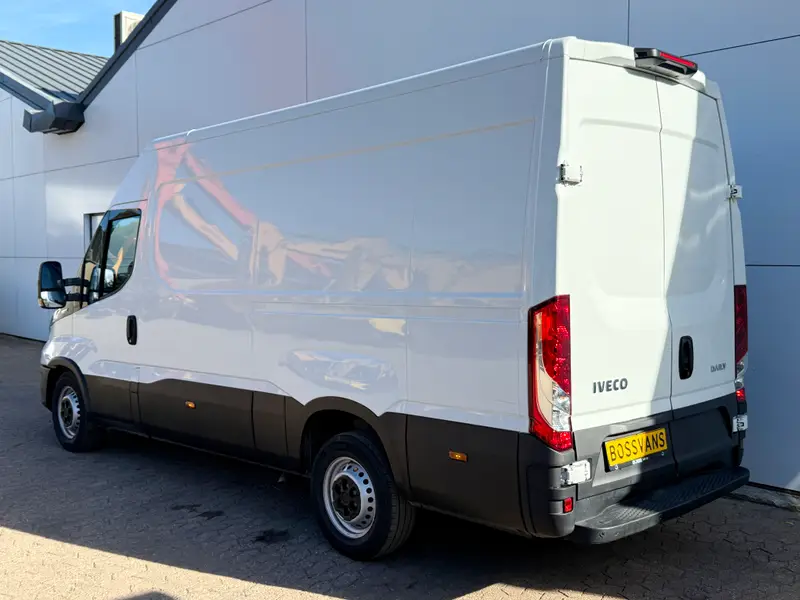 Iveco Daily Daily 35S14 2.3 140PK 2023 leasen bij DreamLease: foto 2