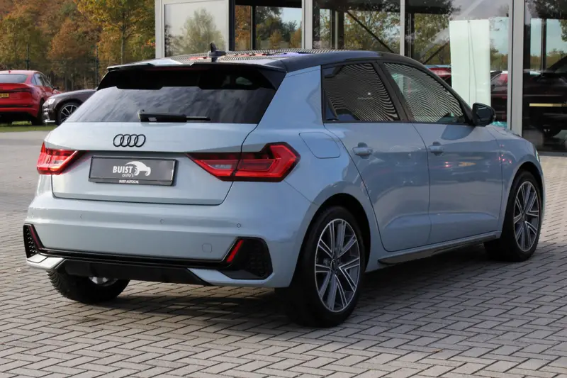 Audi A1 Sportback 35 TFSI 150pk S-Line 2023 leasen bij DreamLease: foto 2