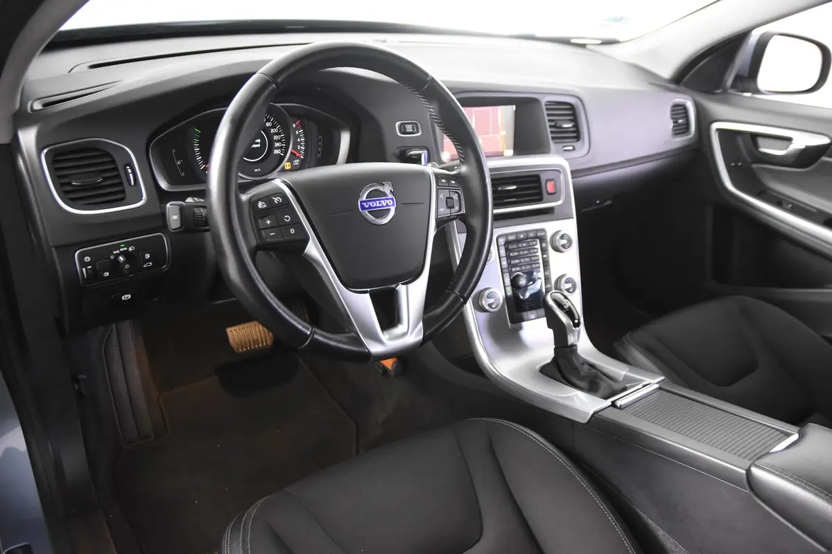 Volvo V60 1.5 T3 Polar+ *Leer*Navigatie*Schuifdak*Stoelverwarming*: foto 2