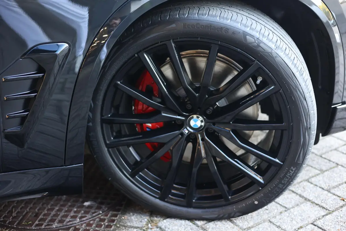 BMW X5 xDrive50e: foto 2
