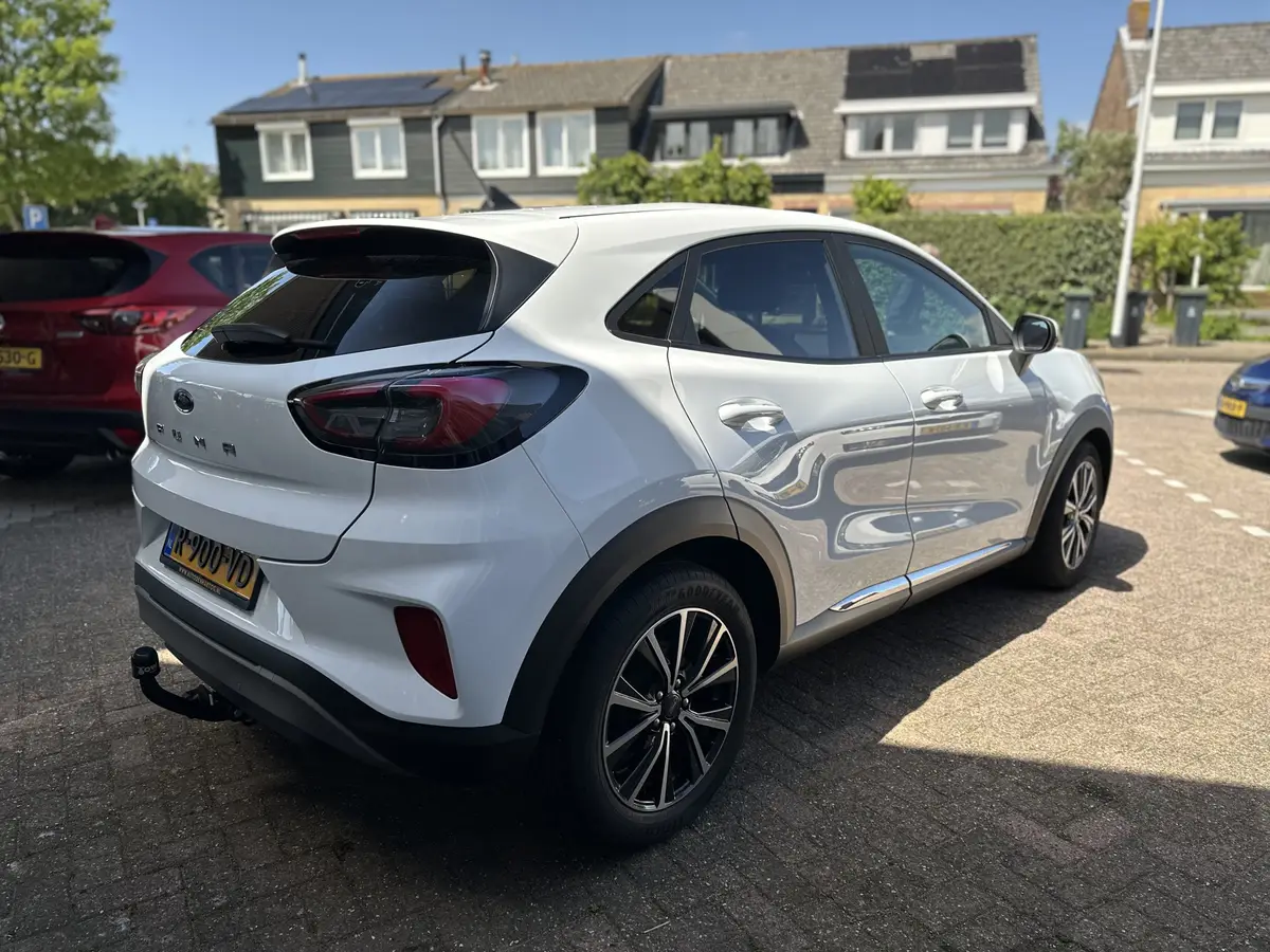 Ford Puma 1.0 EcoBoost Titanium: foto 2