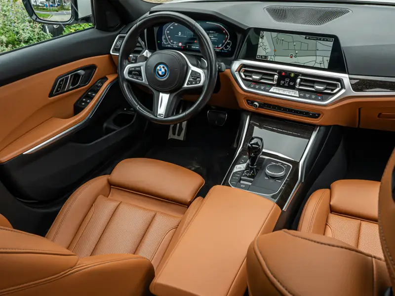 BMW 3 Serie Touring 330e Business Edition M-Sport 2022 leasen bij DreamLease: foto 2