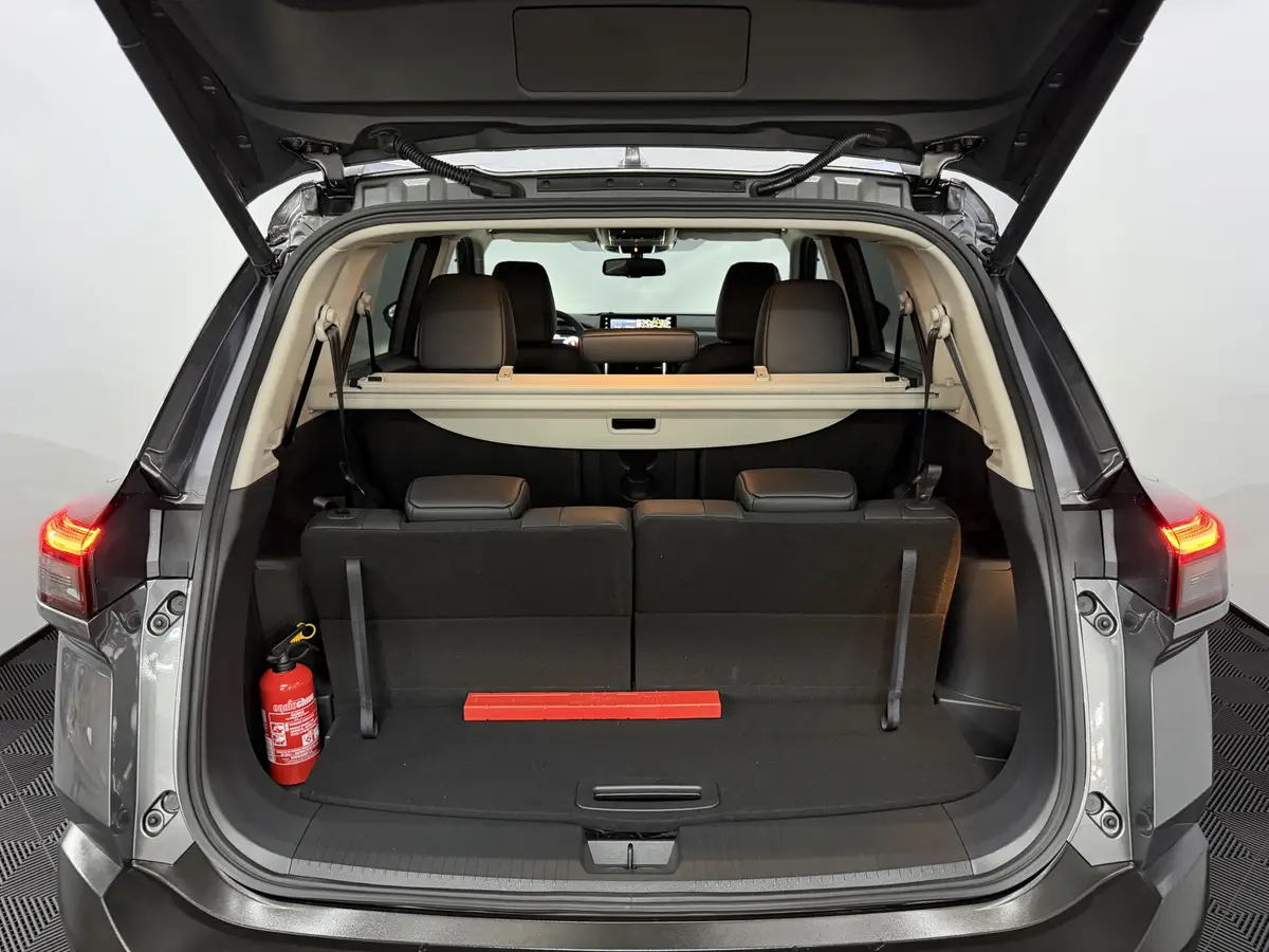 Nissan X-Trail 1.5 e-Power N-Trek 4 Orce AWD 7P: foto 34