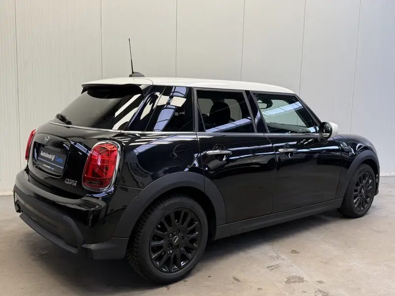 MINI Cooper Mini 1.5 136pk Maximise 2022 leasen bij DreamLease: foto 2