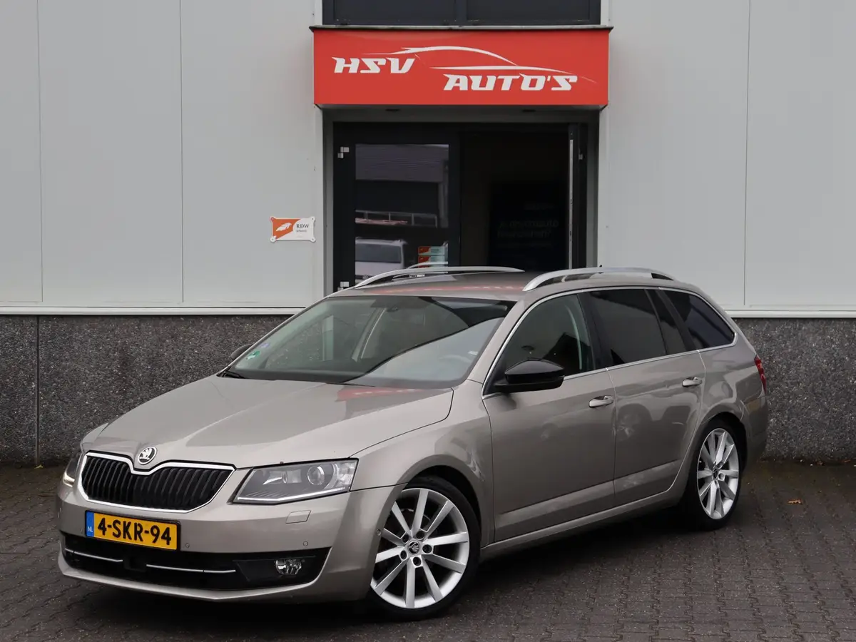 Škoda Octavia Combi 1.4 TSI Greentech Elegance Businessline: foto 1