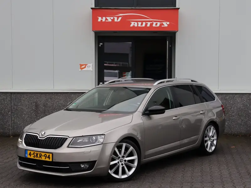 Škoda Octavia Combi 1.4 TSI Greentech Elegance Businessline 2013 leasen bij DreamLease: foto 1