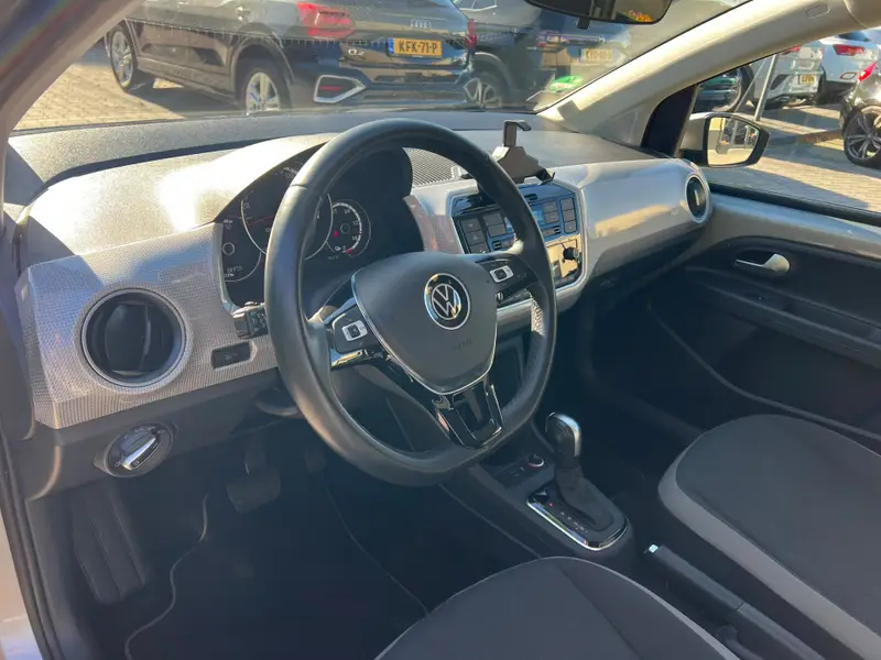 Volkswagen e-up! e-up! 2022 leasen bij DreamLease: foto 2