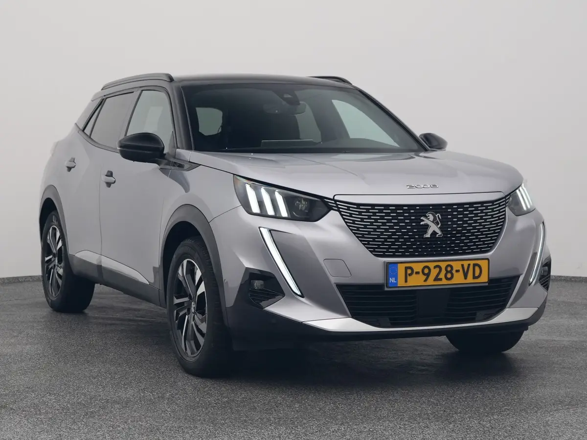 Peugeot e-2008: foto 2