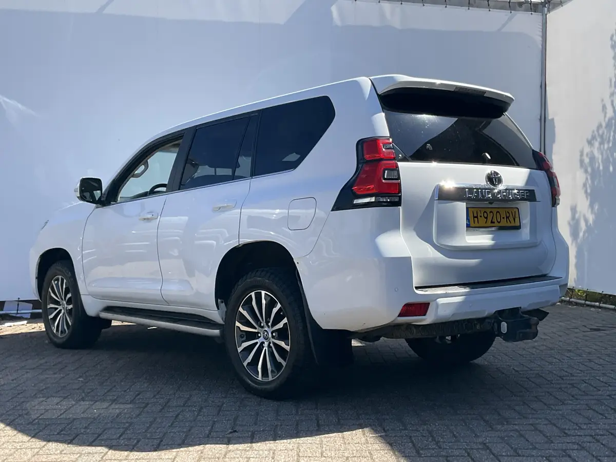 Toyota Land Cruiser 5-Pers 2.8 D-4D Professional 5p. 360° Leer Stoelverw+koel Trekhaak (3000kg): foto 2