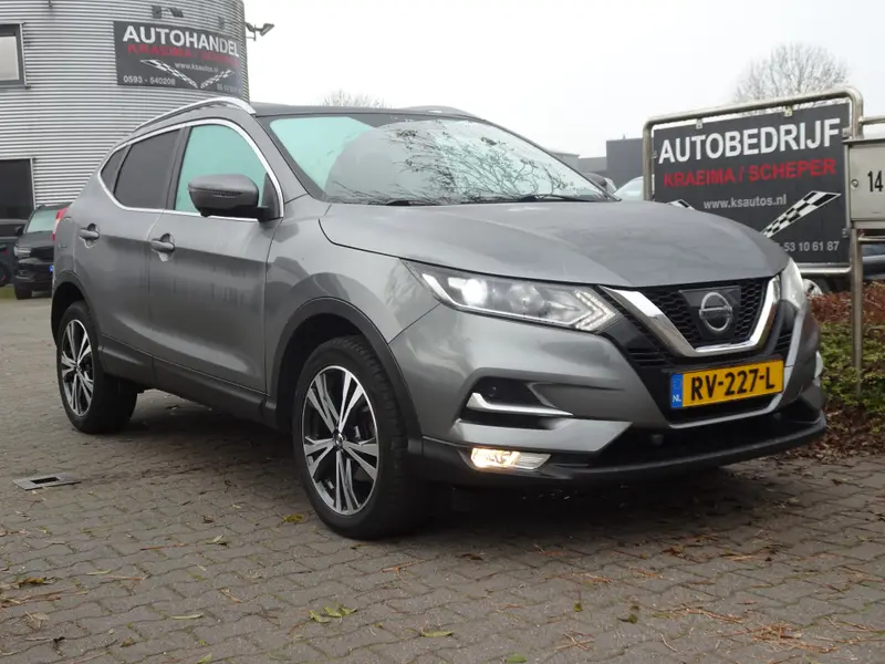 Nissan QASHQAI 1.2 N-Connecta Trekhaak Pano-dak 2018 leasen bij DreamLease: foto 1