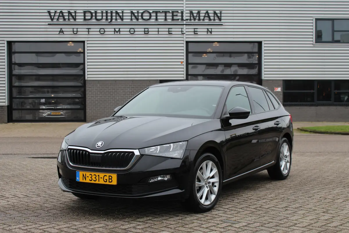 Škoda Scala 1.0 TSI Sport Business: foto 1