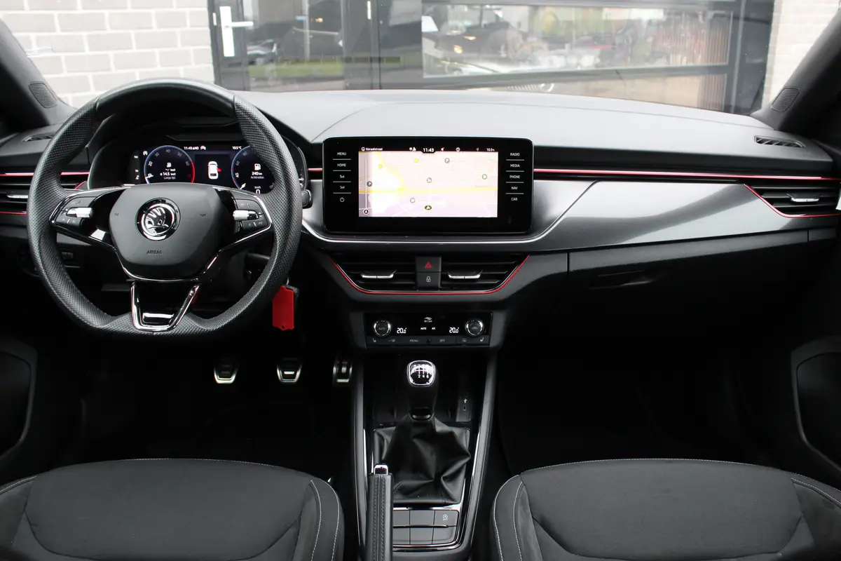 Škoda Scala 1.0 TSI Sport Business: foto 2
