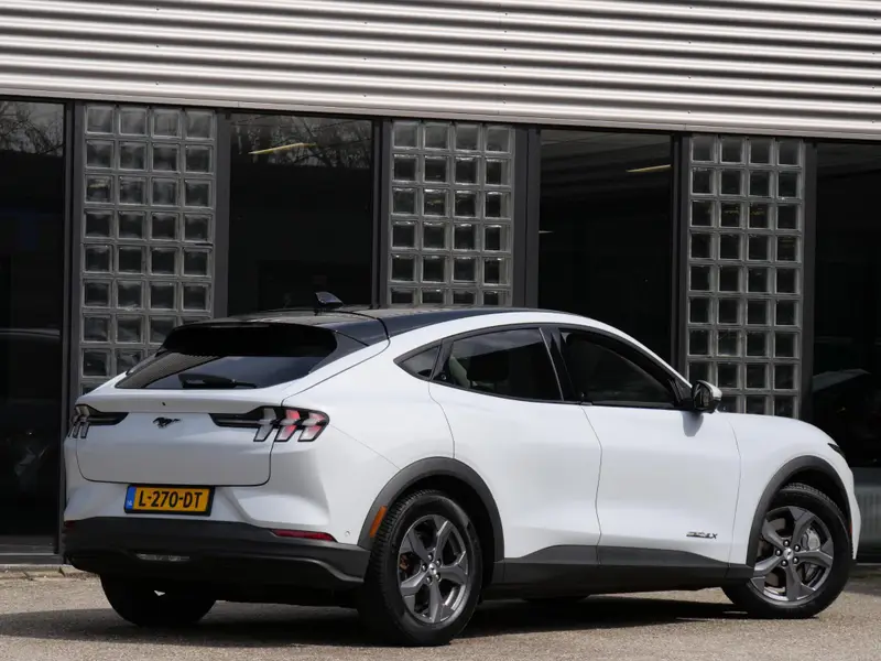 Ford Mustang Mach-E EXTENDED RWD 98kWh/ FULL OPTIONS/ 2021 leasen bij DreamLease: foto 2