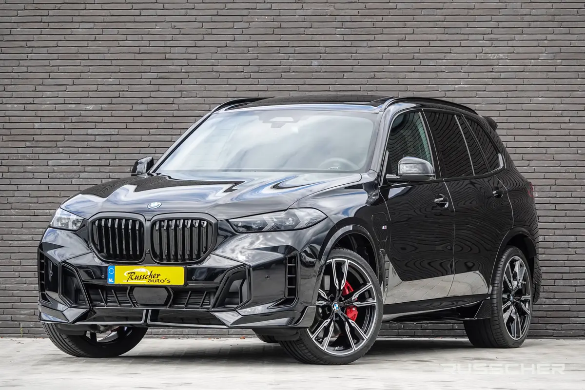 BMW X5 xDrive50e 490Pk X-Drive | M-Sport Pro | M Perfomance | Shadowline | Luchtvering | Panoramadak | 360° Camera | Harman-Kardon | Head Up Display | Trekhaak | 22'': foto 1