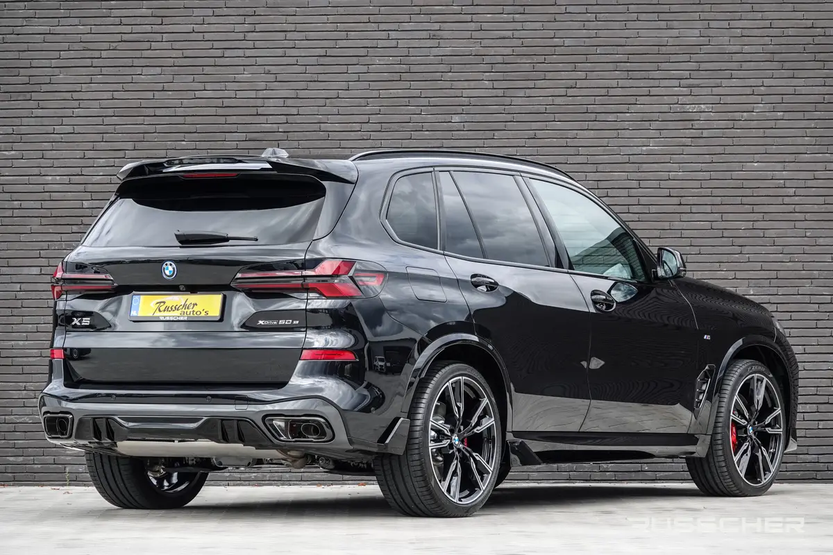BMW X5 xDrive50e 490Pk X-Drive | M-Sport Pro | M Perfomance | Shadowline | Luchtvering | Panoramadak | 360° Camera | Harman-Kardon | Head Up Display | Trekhaak | 22'': foto 2