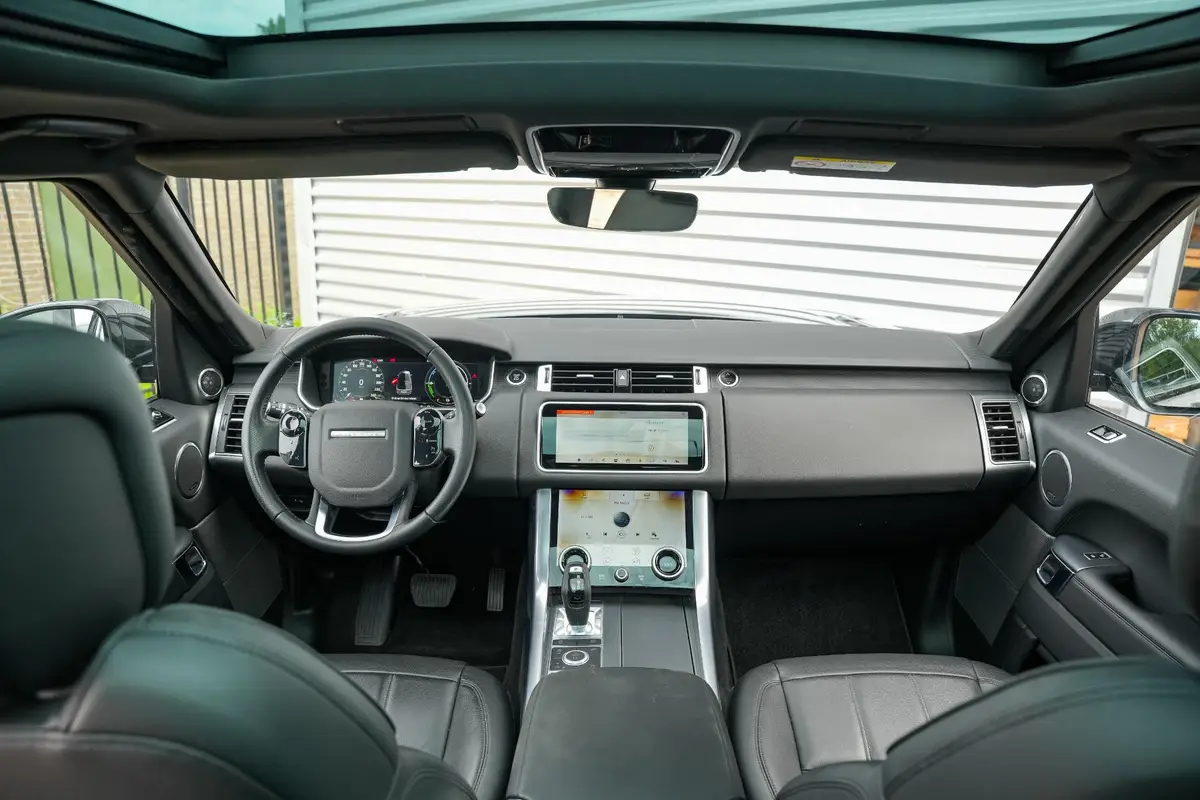 Land Rover Range Rover Sport 2.0 P400e SE: foto 2