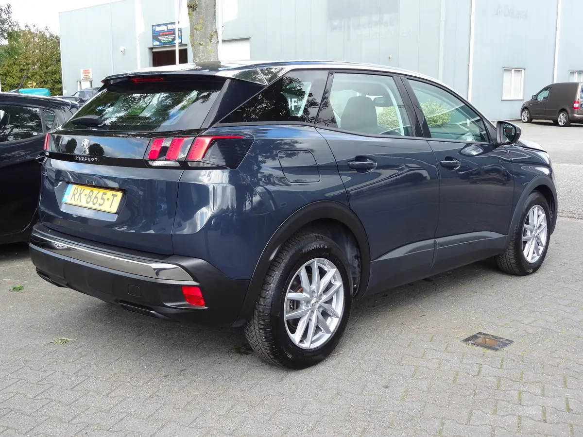Peugeot 3008 1.2 PureTech Access: foto 2