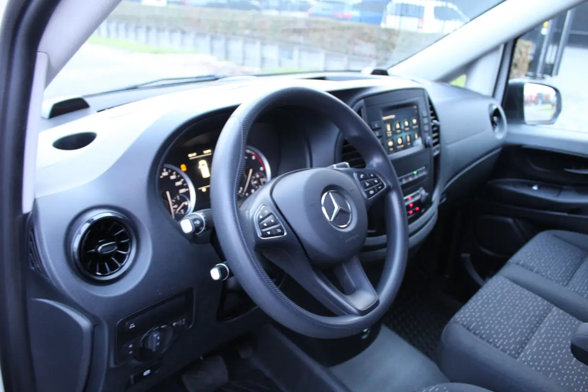 Mercedes-Benz Vito 114 CDI Lang L2 Automaat | Trekhaak | Camera | Parkeersensoren: foto 2