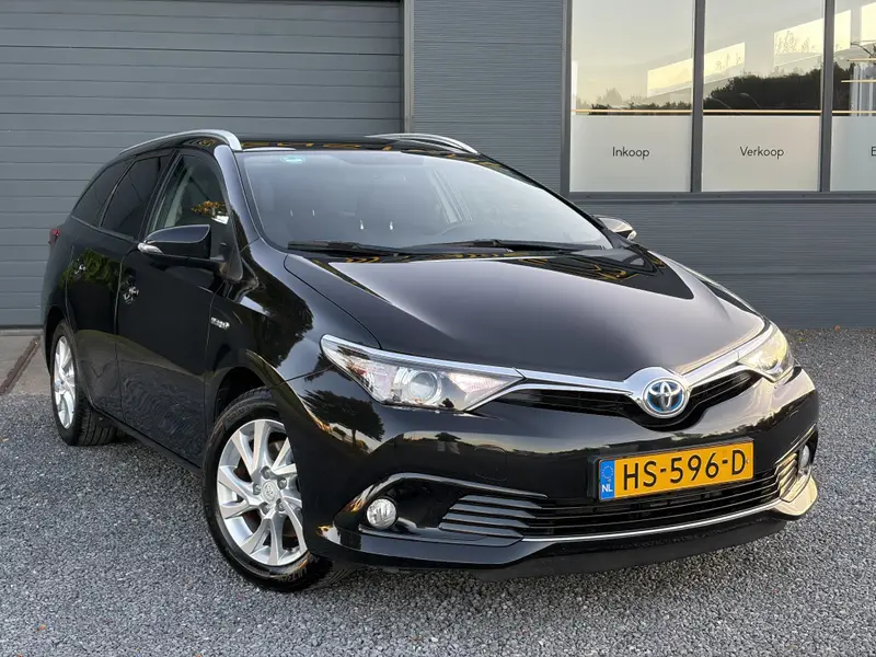 Toyota Auris Touring Sports 1.8 Hybrid Lease 2015 leasen bij DreamLease: foto 2