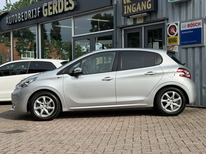 Peugeot 208 1.2 e-VTi Style. 2015 leasen bij DreamLease: foto 2