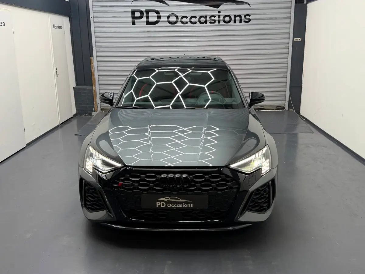 Audi RS3 A3 Sportback 2.5 TFSI quattro - Keramisch - Pano - HUD - Carbon - RS Stoelen: foto 2