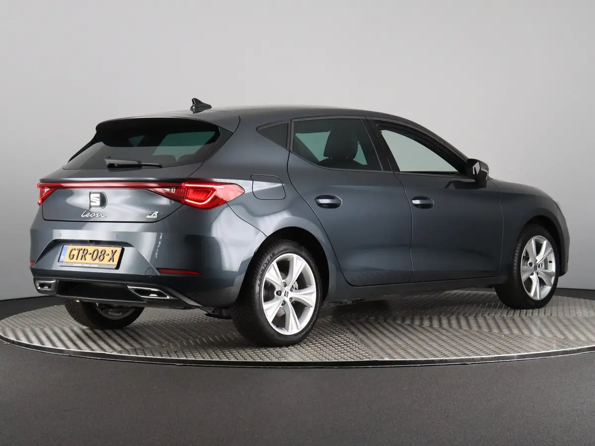 SEAT Leon 1.5 TSI e-Hybrid FR PHEV First Edition: foto 2