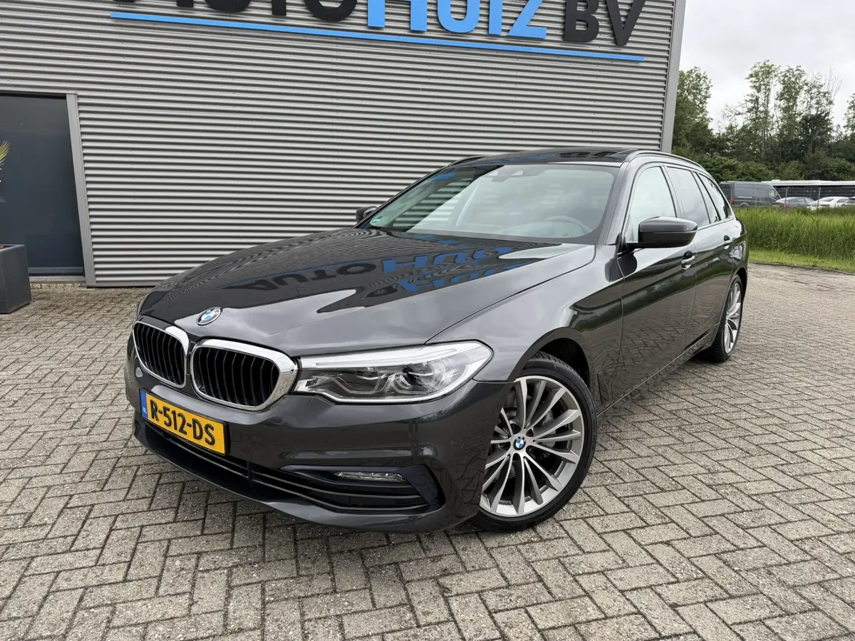 BMW 5 Serie Touring 530i High Executive Panoramadak Leder LED Head-Up Display Achteruitrijcamera: foto 2