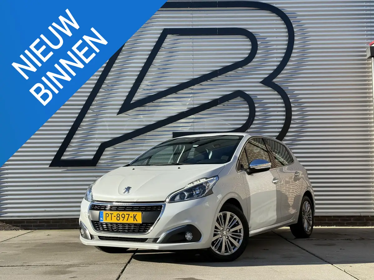 Peugeot 208 1.6 BlueHDi Blue Lease Executive: foto 1