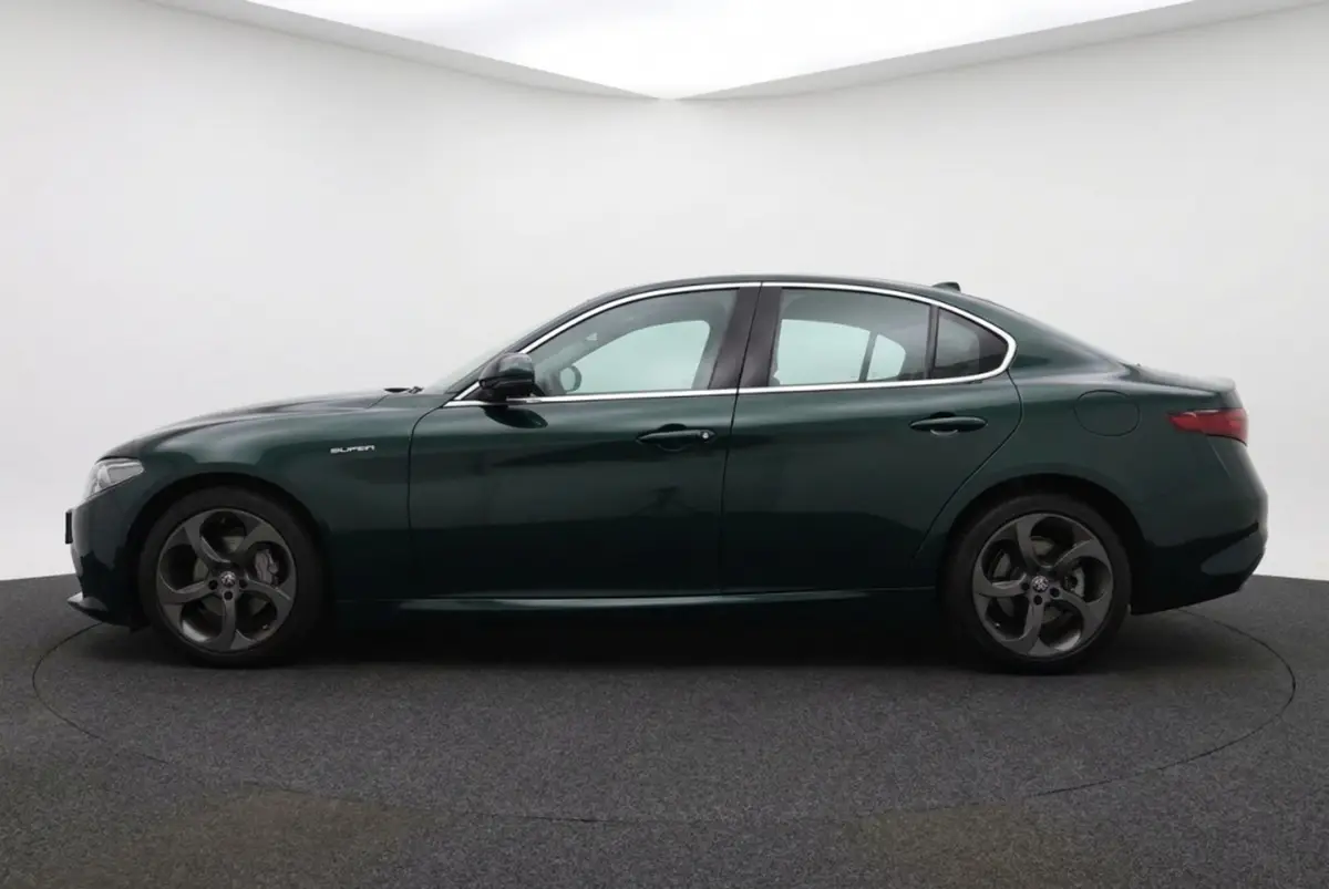 Alfa Romeo Giulia 2.0 Super 200PK Leder l Carplay l Camera l Winterpakket | Memory: foto 2