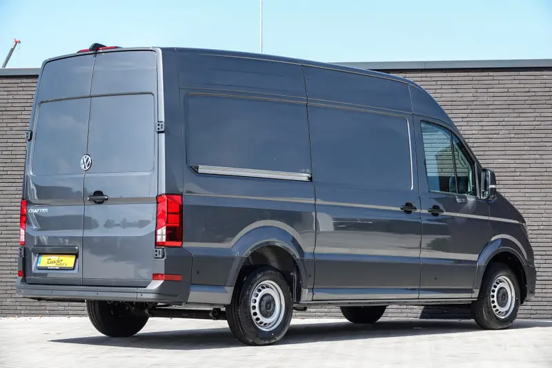 Volkswagen Crafter L3H3 | 2.0Tdi 140Pk Aut. | Stoel-Stoel | Achteruitrijcamera | Indium Grey 2024 leasen bij DreamLease: foto 2