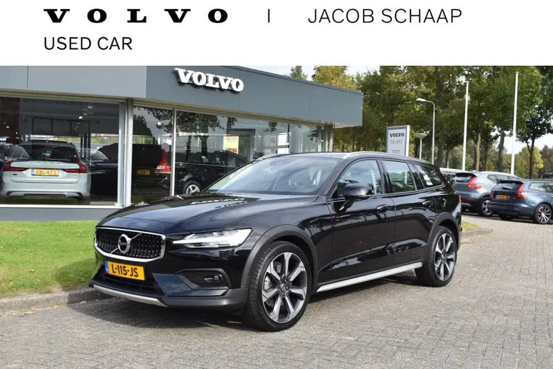 Volvo V60 Cross Country B5 AWD 265PK Automaat Pro 2021 leasen bij DreamLease: foto 1
