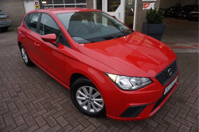 SEAT Ibiza 1.0 TSI 81KW Style Automaat 2021 leasen bij DreamLease: foto 1